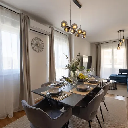 Apartment With Parking Space - Split - 24380 Podstrana