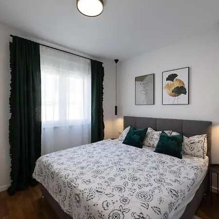 With Parking Space - Split - 24380 Apartment *